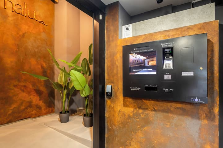Nalu Valencia Boutique Rooms
