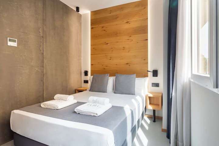 Nalu Valencia Boutique Rooms