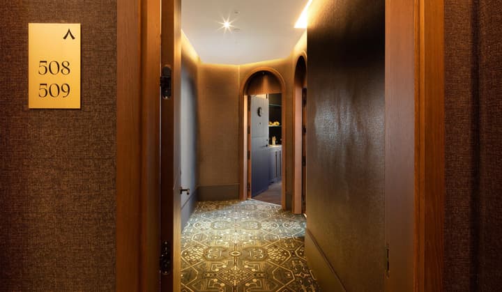 Hotel Montera Madrid, Curio Collection By Hilton