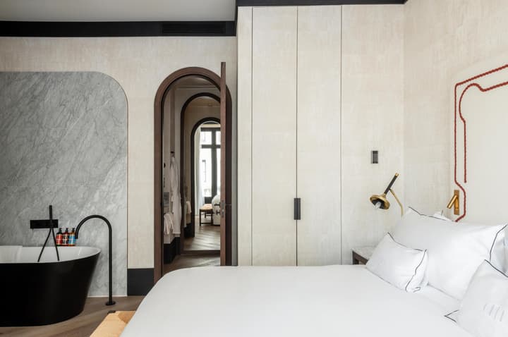 Hotel Montera Madrid, Curio Collection By Hilton