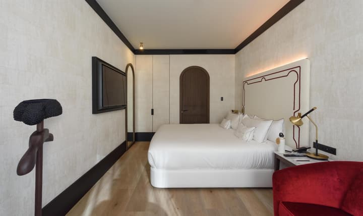 Hotel Montera Madrid, Curio Collection By Hilton