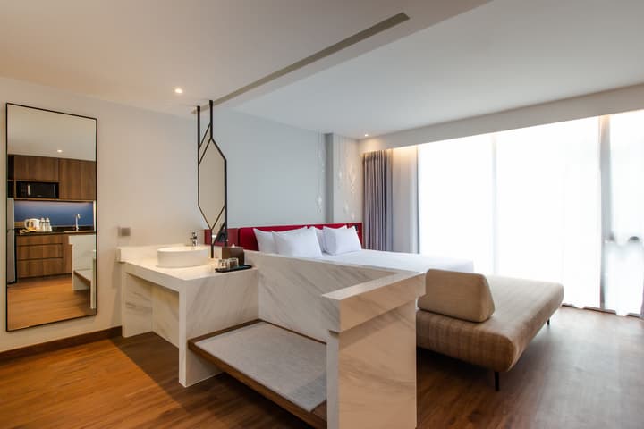 Centara Life Hotel Bangkok Phra Nakhon
