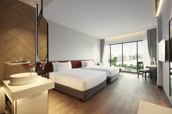 Centara Life Hotel Bangkok Phra Nakhon
