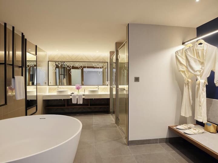 Centara Life Hotel Bangkok Phra Nakhon