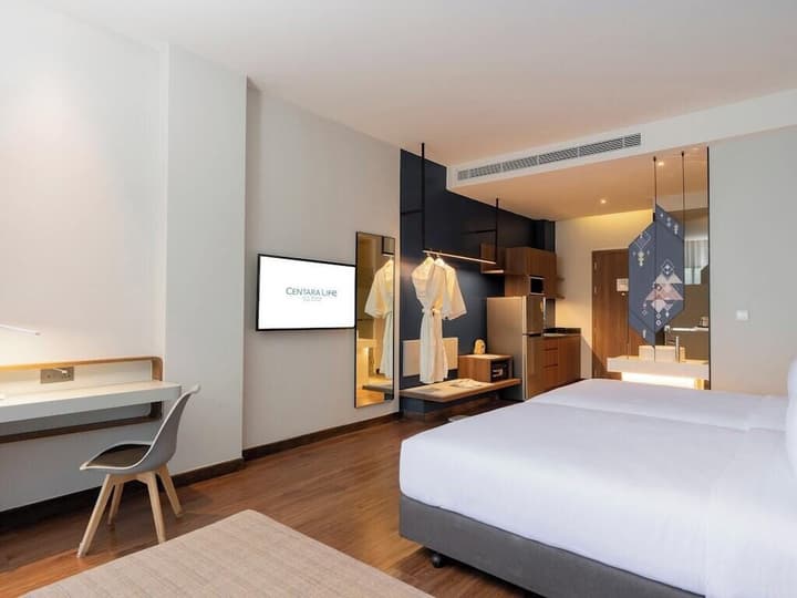 Centara Life Hotel Bangkok Phra Nakhon