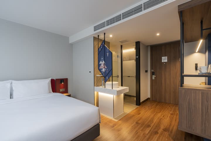 Centara Life Hotel Bangkok Phra Nakhon