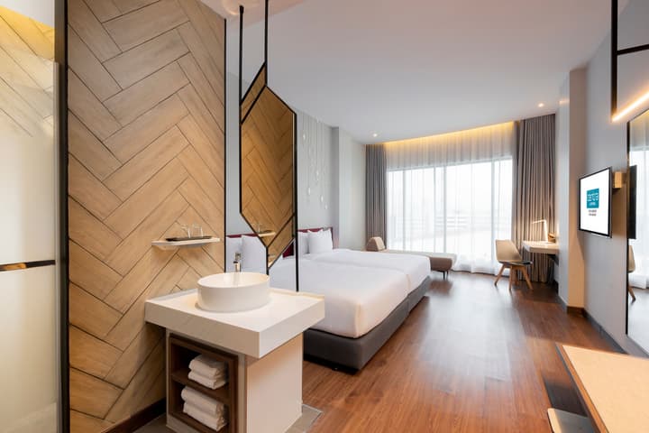 Centara Life Hotel Bangkok Phra Nakhon