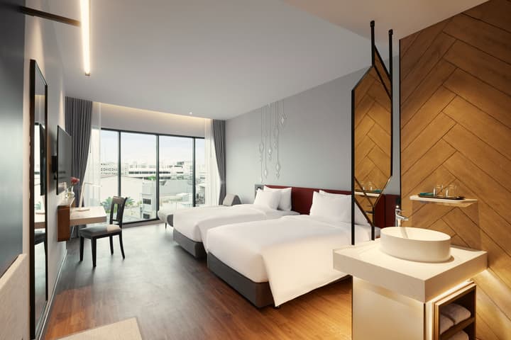 Centara Life Hotel Bangkok Phra Nakhon