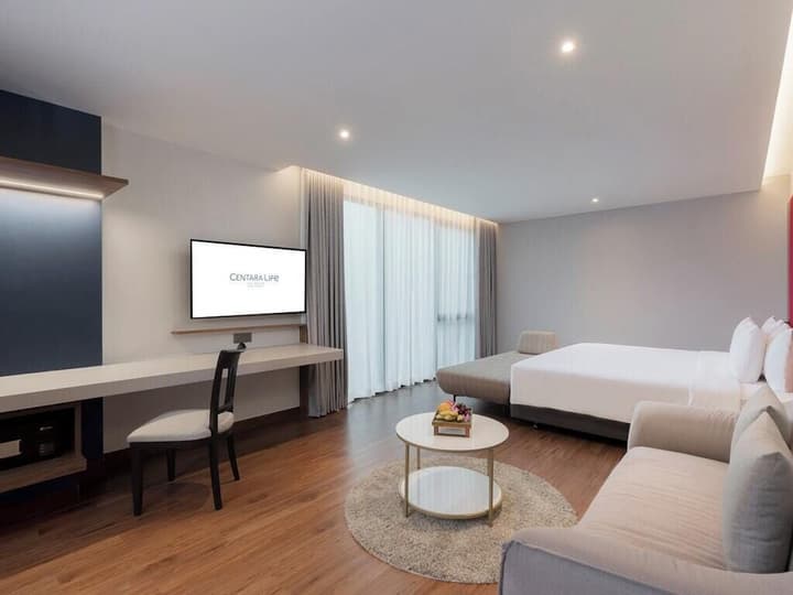 Centara Life Hotel Bangkok Phra Nakhon