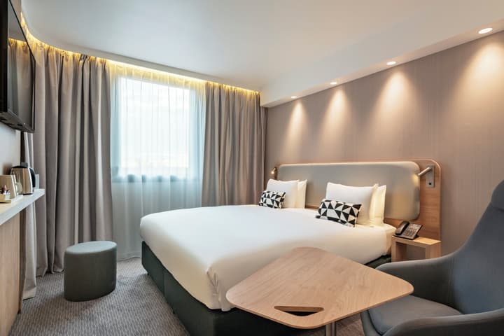 Holiday Inn Express Marne La Vallee Val D Europe by IHG