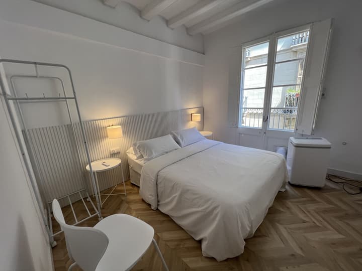 THE MO HOUSE GOTIC