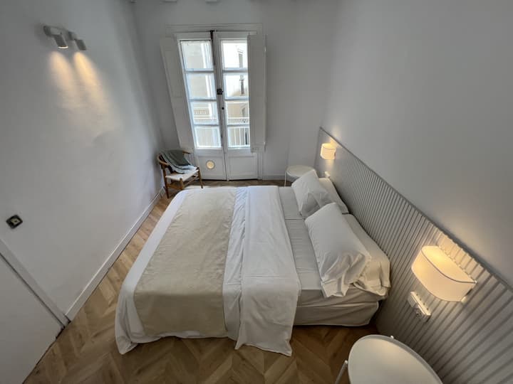 THE MO HOUSE GOTIC