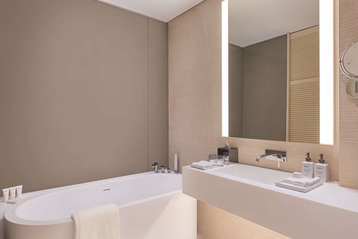 Radisson Beach Resort Palm Jumeirah