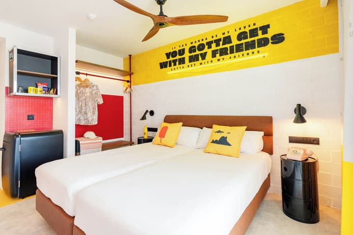 Ryans Lolas Ibiza - Adults Only