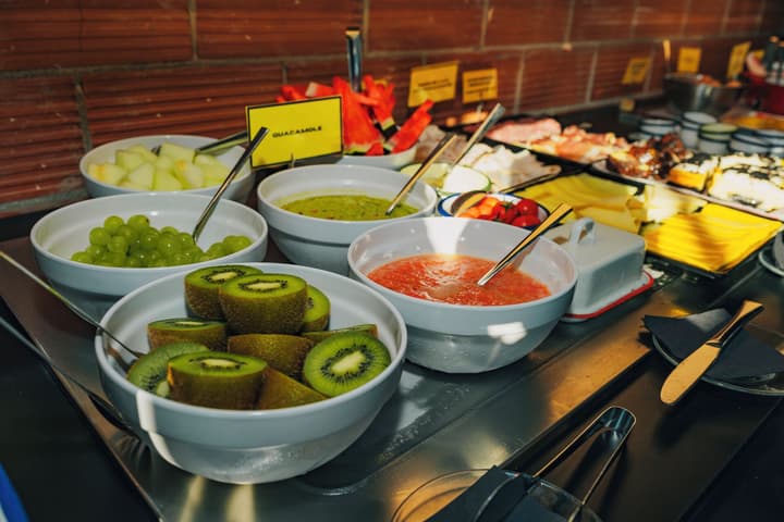 Ryans Lolas Ibiza - Adults Only