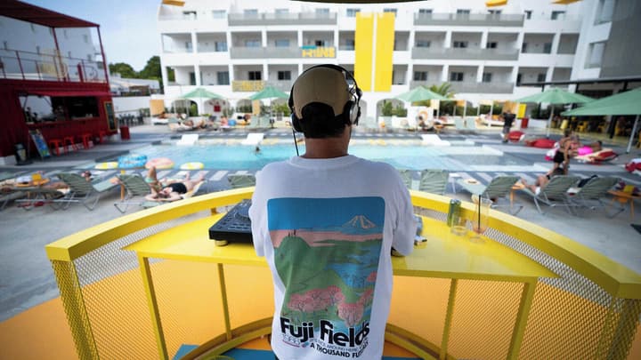 Ryans Lolas Ibiza - Adults Only