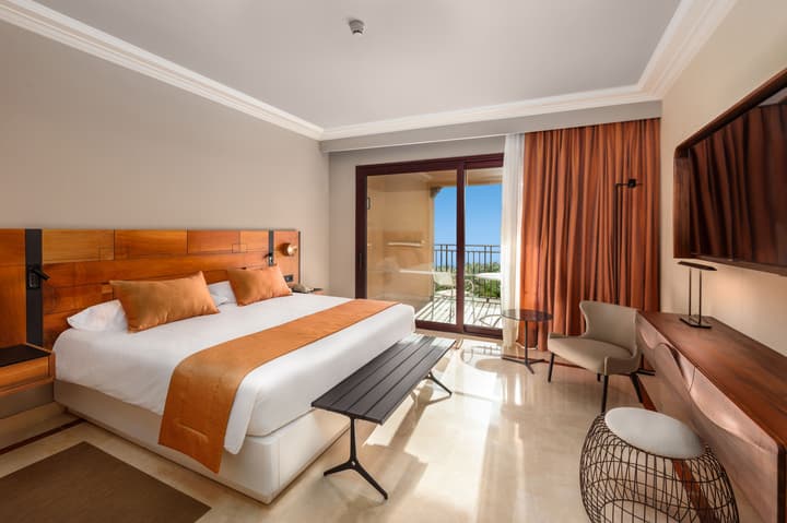 Unique Club at Lopesan Costa Meloneras Resort