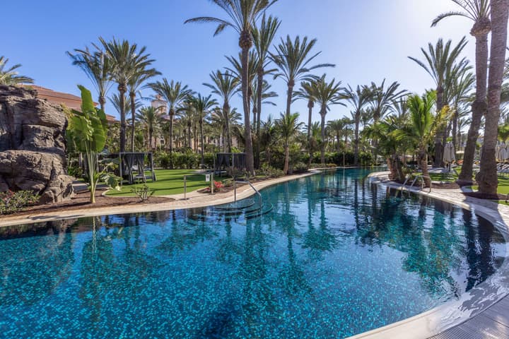 Unique Club at Lopesan Costa Meloneras Resort