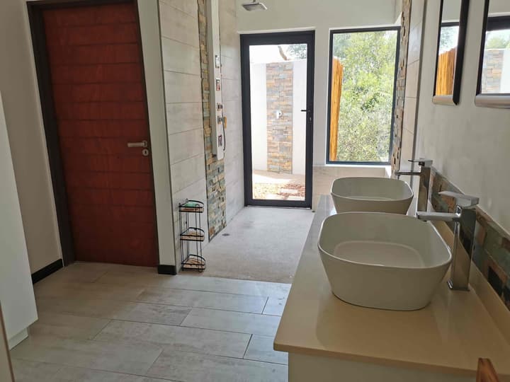 Gem in the bush lodge