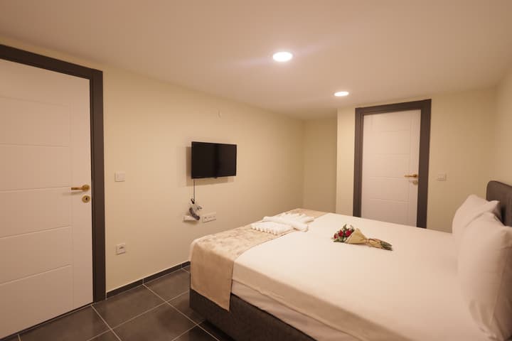 Bonita Apart