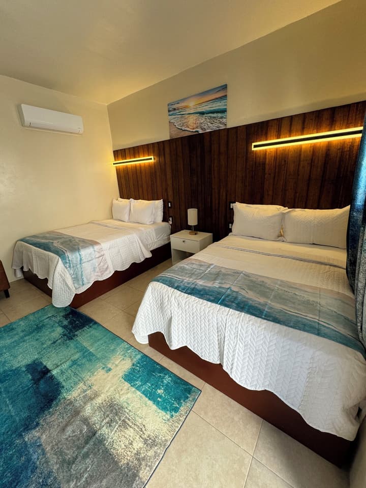 Le Bleu Bed and Breakfast