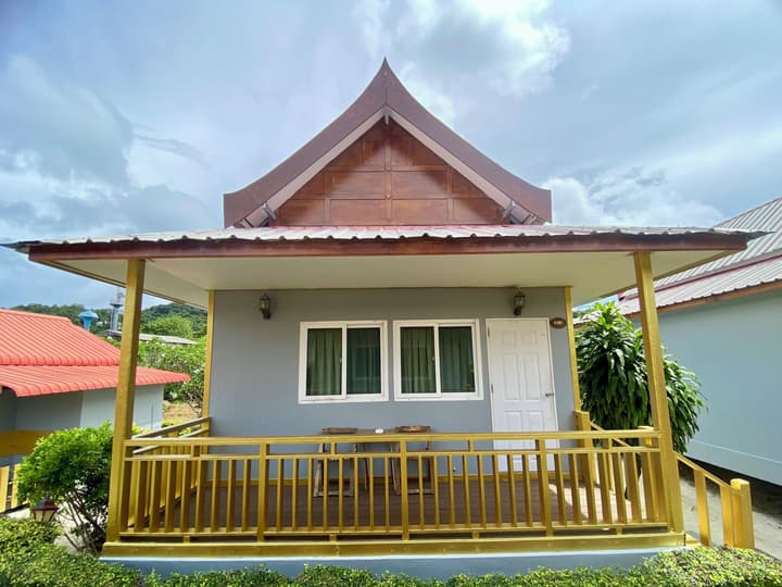 Phi Phi Ba Kao Bay Resort