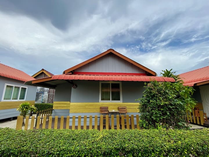 Phi Phi Ba Kao Bay Resort