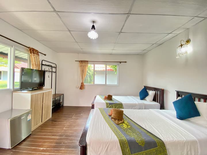 Phi Phi Ba Kao Bay Resort