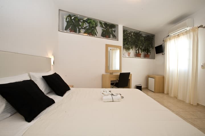 Zannis Hotel