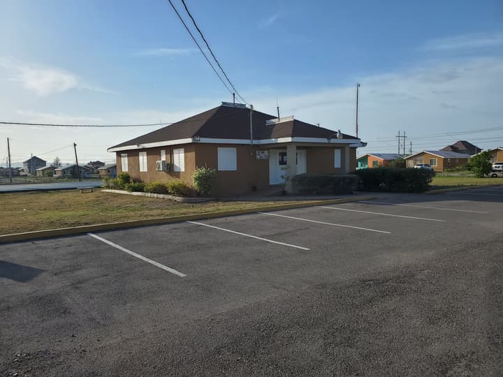 1-bed House Sleeps 2 in Secure Community