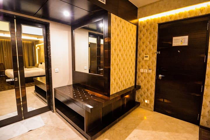 PRISTINE HOTEL