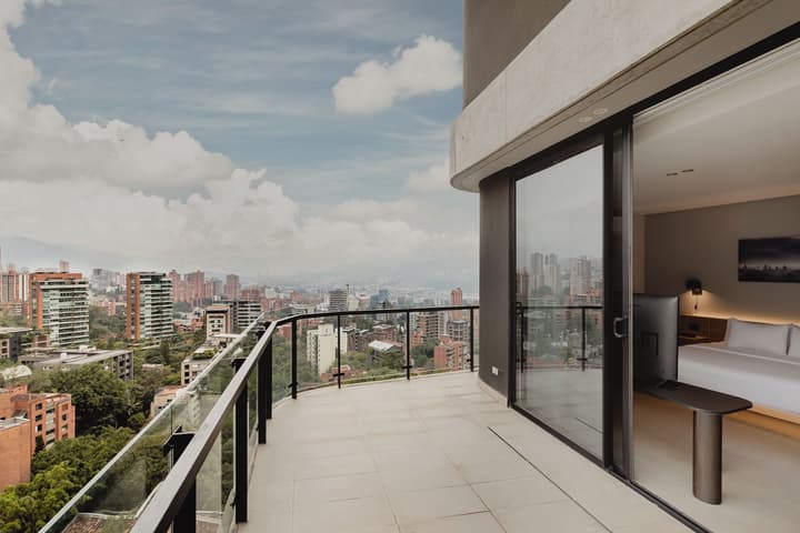 Feeling Residences