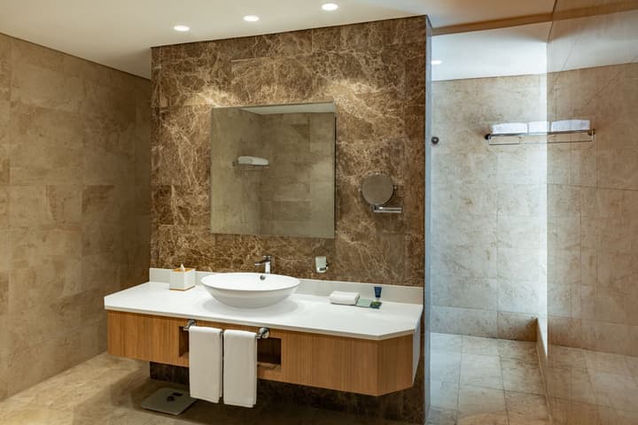 Four Points by Sheraton Production City, Dubai