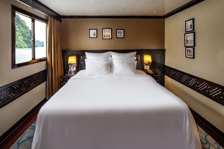 Paradise Sails Cruise Ha Long
