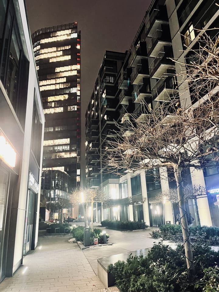 Warsaw Night Apartments MennicaResidence