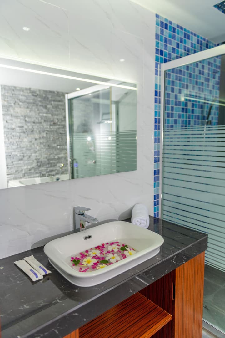 Ari Grand Hotel & Spa