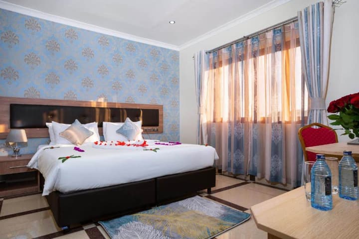 West Lerruat Hotel
