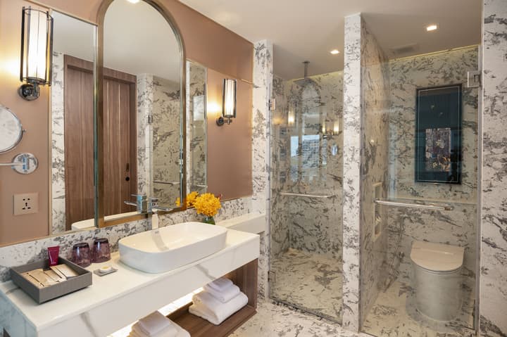 Valia Bangkok Sukhumvit 24 by Kingston Hotels