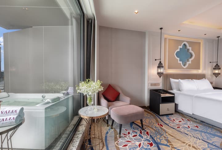 Valia Bangkok Sukhumvit 24 by Kingston Hotels