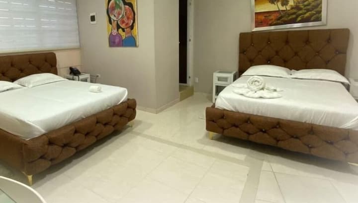 Dinasty Hotel