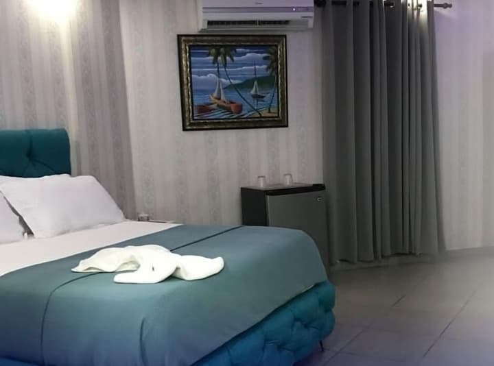 Dinasty Hotel