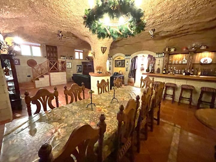 Duque Nest Hostel