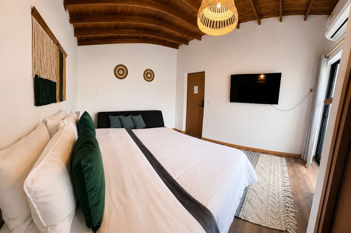 Luum Guest House