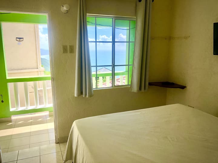 Sea Coast Inn & Suites