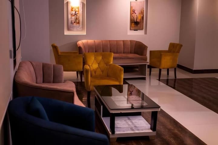 Ahlin 2 Serviced Apartment