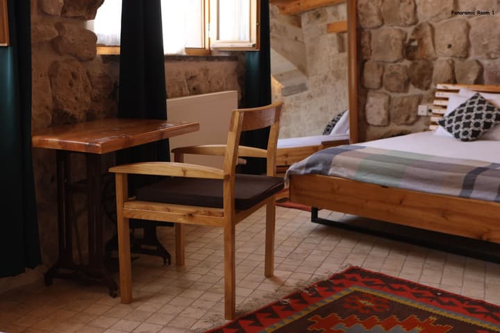 Pinhan Cave Suites