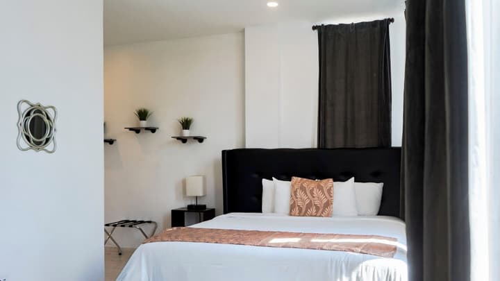 Jovilee Hotel