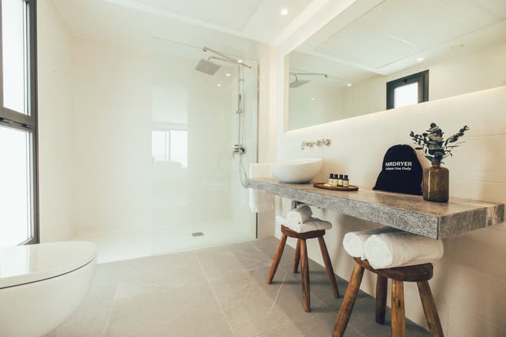 Cala Lanuza Suites