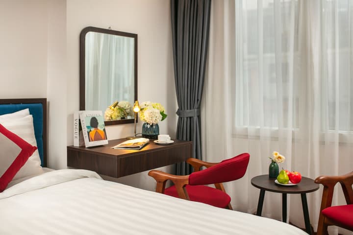 Silk Flower Hotel & Spa