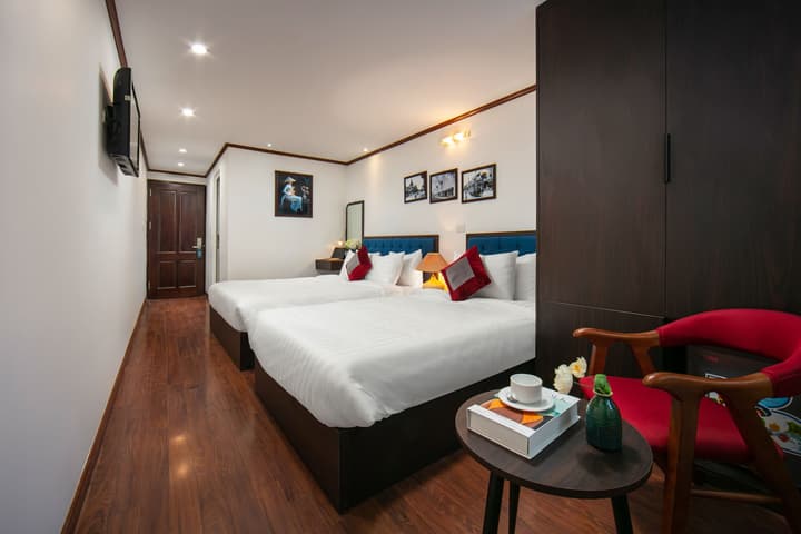 Silk Flower Hotel & Spa